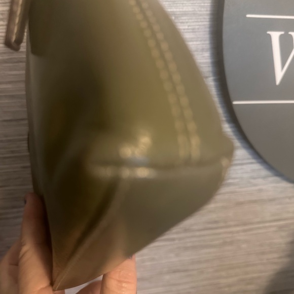 Coach olive green patent  Leather mini clutch/wristlet - Picture 6 of 9